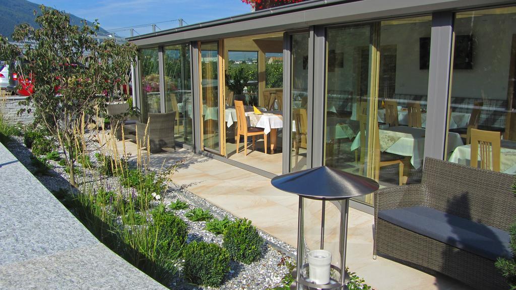 Pension Tannenhof Laces Exterior photo